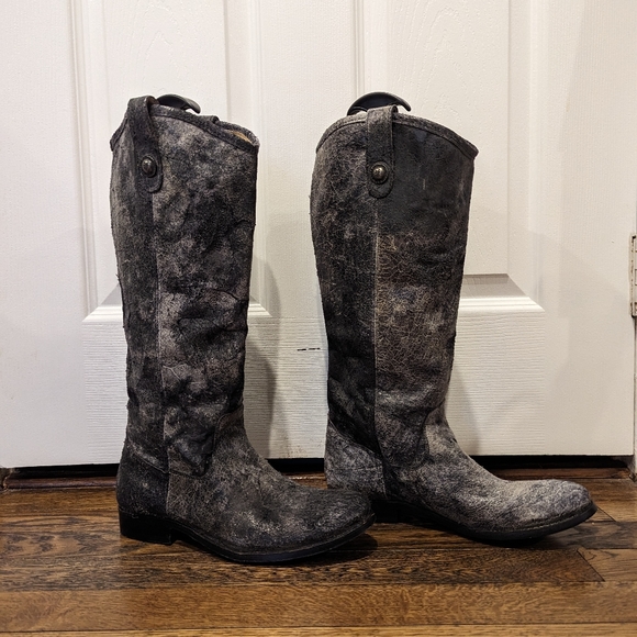 BRAND NEW Frye Melissa Distressed boots Size 8 - Picture 3 of 7